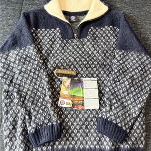 Icewear Men's Navy and Cream Zip-Up Sweater